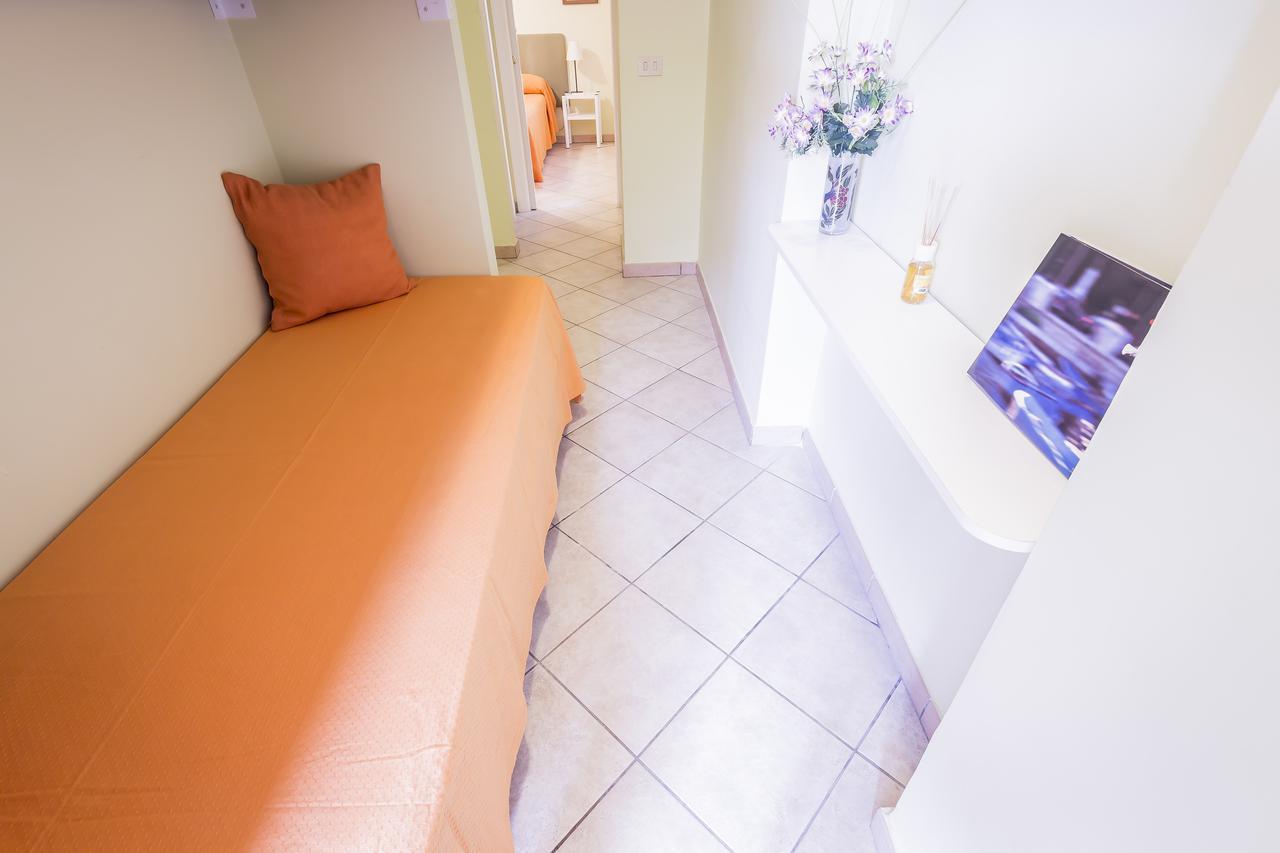 Mandarinoarancio Bed & Breakfast อเลซิโอ ภายนอก รูปภาพ